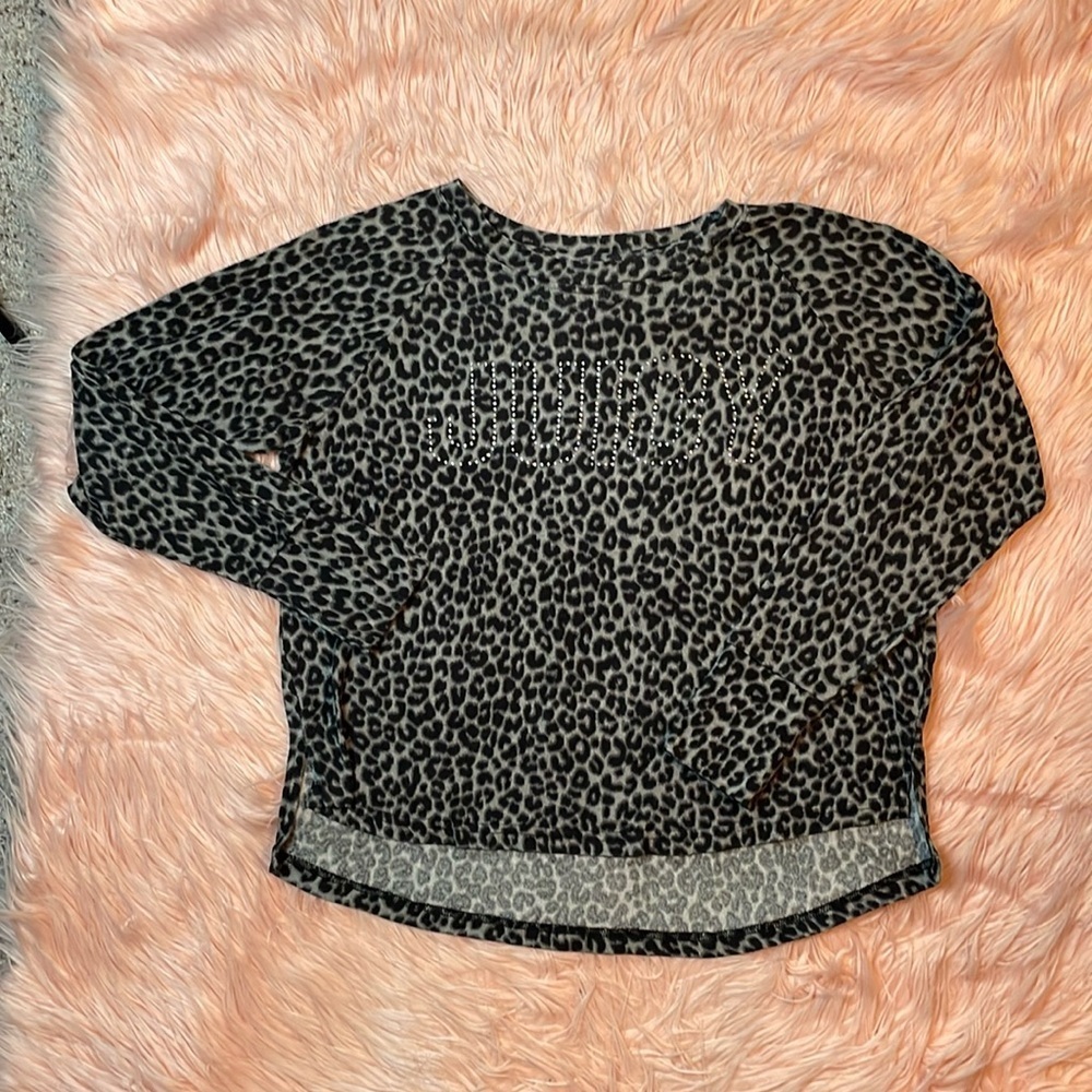 Juicy Couture Leopard Print Long Sleeve Soft Stretch Sleepwear Shirt‎
